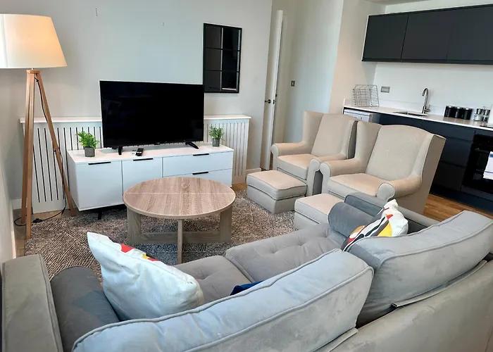 Lovely 1 Bed Apartment - Old Trafford