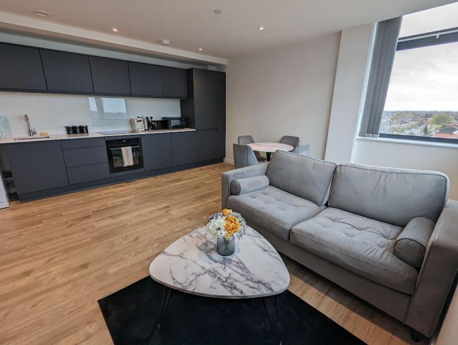 Lovely 1 Bed - Old Trafford *